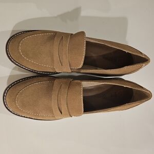 Blondo Womans Size 9.5 Dulce Brown Suede Loafers